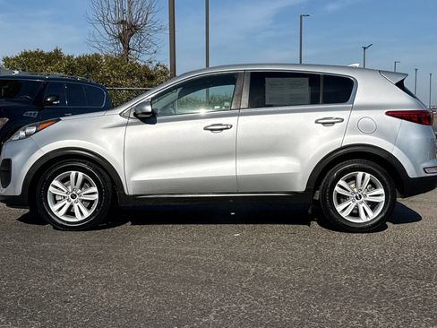 Used 2018 Kia Sportage LX FWD image 9