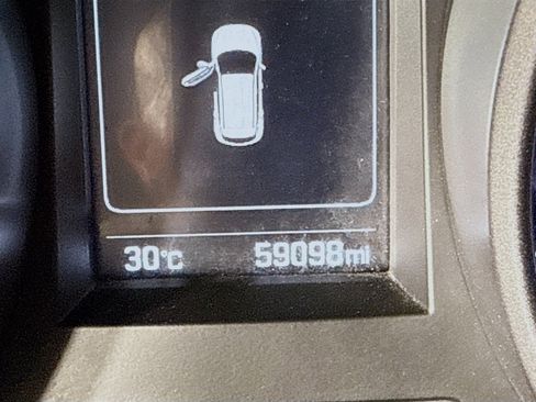 Used 2018 Hyundai Santa Fe Sport image 16