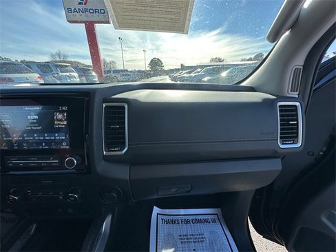 Used 2022 Nissan Frontier SV image 16