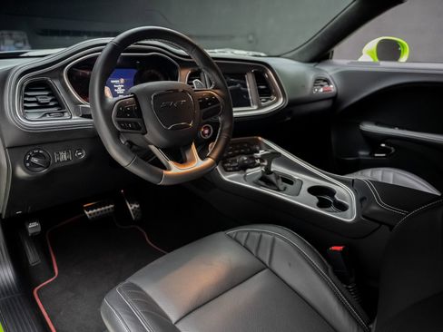 Used 2023 Dodge Challenger SRT Hellcat image 2