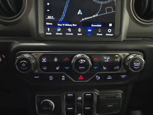 Used 2022 Jeep Wrangler Unlimited Willys image 26