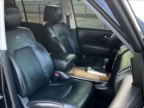 Used 2014 INFINITI QX80 4WD w/ Theater Package image 10
