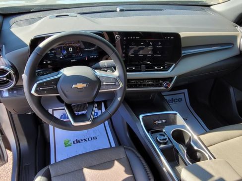 Used 2026 Chevrolet Equinox LT w/ Convenience Package II FWD image 24