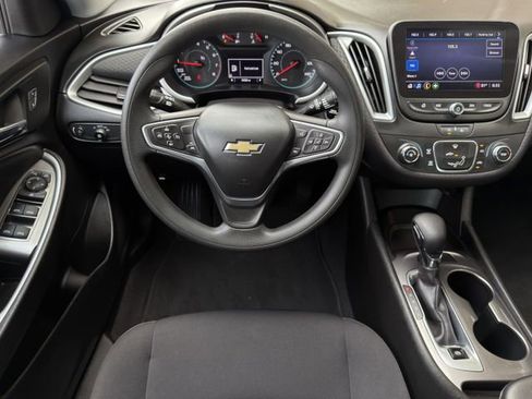 Used 2023 Chevrolet Malibu LS FWD image 11