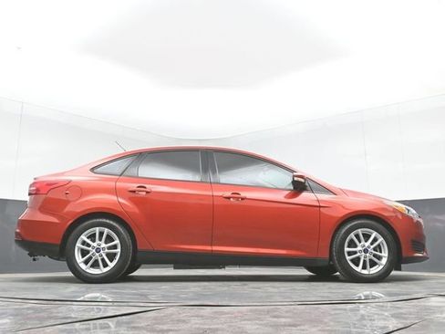 Used 2018 Ford Focus SE w/ Cold Weather Package image 31