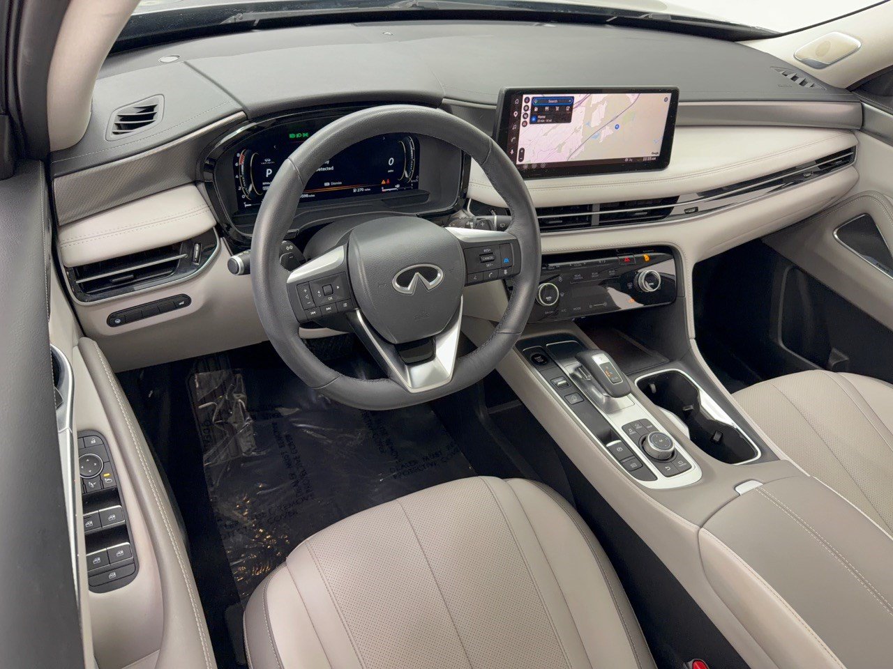 Used 2026 INFINITI QX60 Luxe w/ Family Package FWD image 4