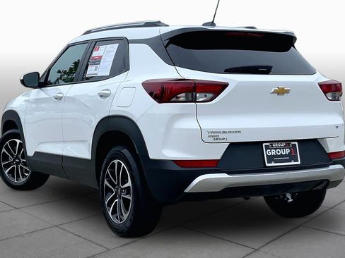 Used 2025 Chevrolet TrailBlazer LT AWD/4WD image 12