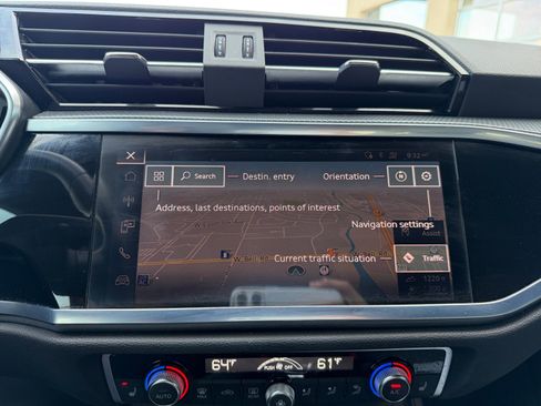 Used 2021 Audi Q3 2.0T Premium Plus w/ Premium Plus Package image 28