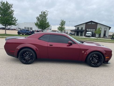 Used 2023 Dodge Challenger R/T Scat Pack RWD image 2