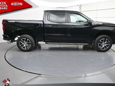 Used 2019 Chevrolet Silverado 1500 Custom Trail Boss w/ Custom Convenience Package AWD/4WD image 16