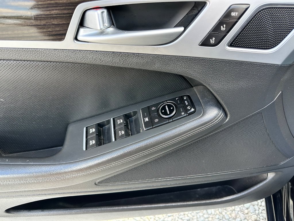 Used 2020 Genesis G80 3.8 AWD/4WD image 12