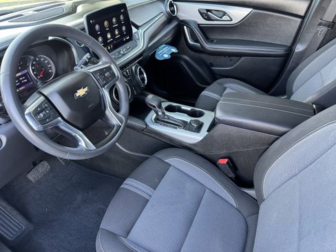 Used 2023 Chevrolet Blazer LT image 9