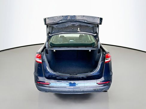 Used 2020 Ford Fusion SE FWD image 25