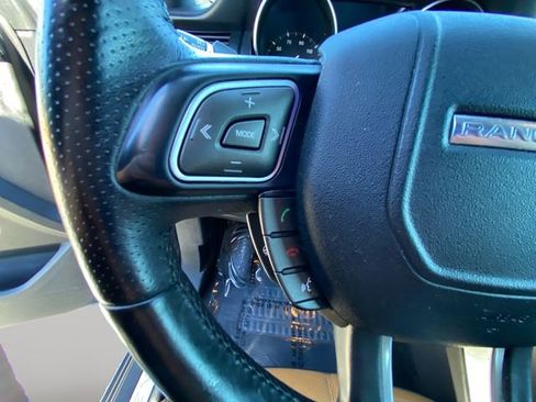 Used 2018 Land Rover Range Rover Evoque HSE Dynamic image 19