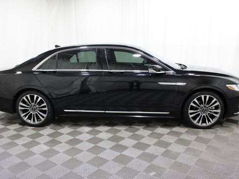 Used 2018 Lincoln Continental Reserve FWD image 29