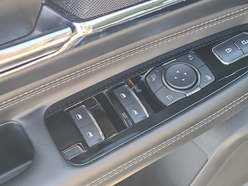 Used 2020 Lincoln Corsair Reserve w/ Elements Package image 21