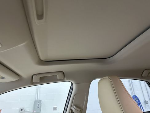 Used 2018 Lexus NX 300h AWD w/ Luxury Package image 28