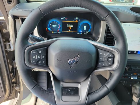 New 2026 Ford Bronco Outer Banks w/ Sasquatch Package AWD/4WD image 14