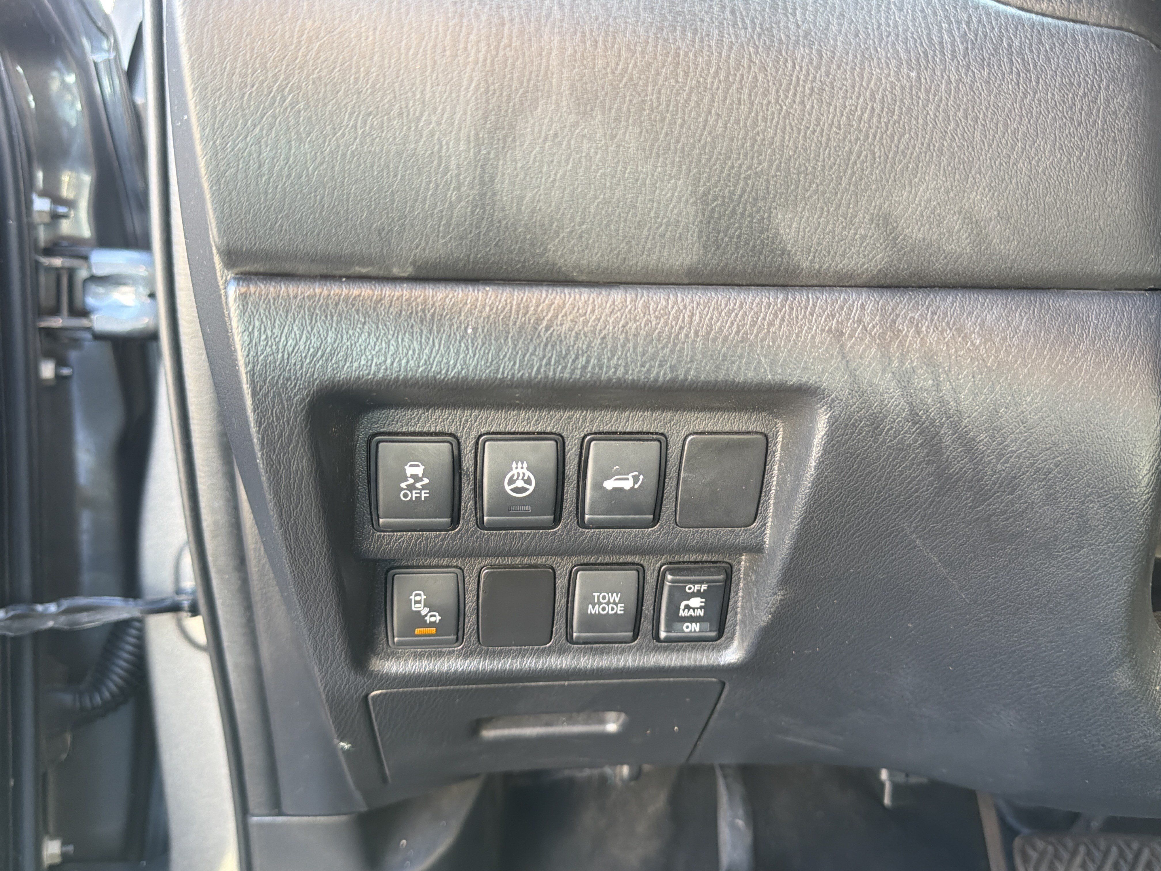 Used 2019 Nissan Pathfinder SL AWD/4WD image 15