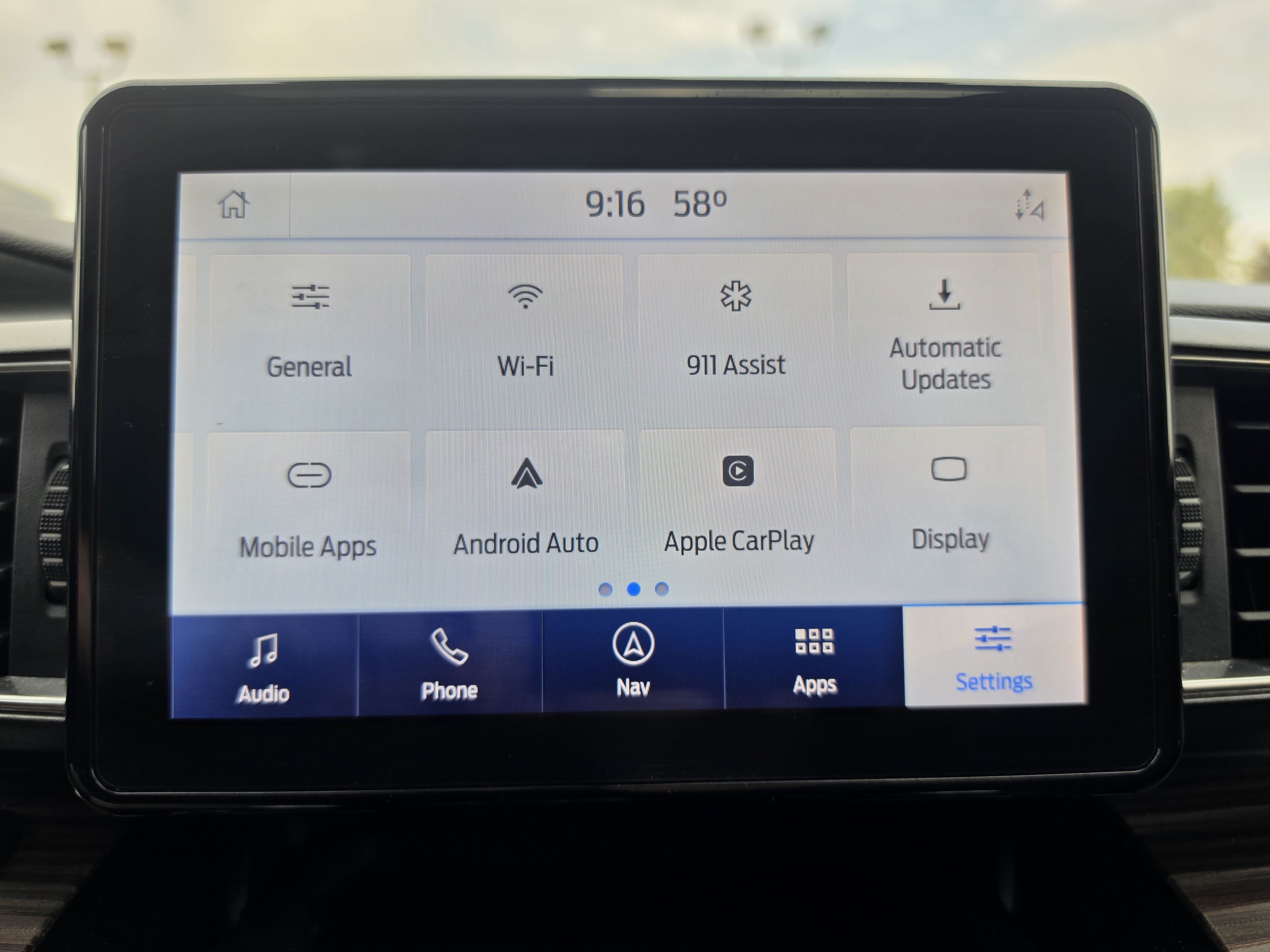 Used 2021 Ford Explorer Limited w/ Equipment Group 301A AWD/4WD image 34