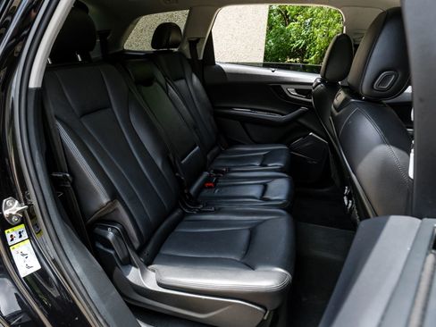 Used 2019 Audi Q7 2.0T Premium Plus w/ Premium Plus Package AWD/4WD image 33