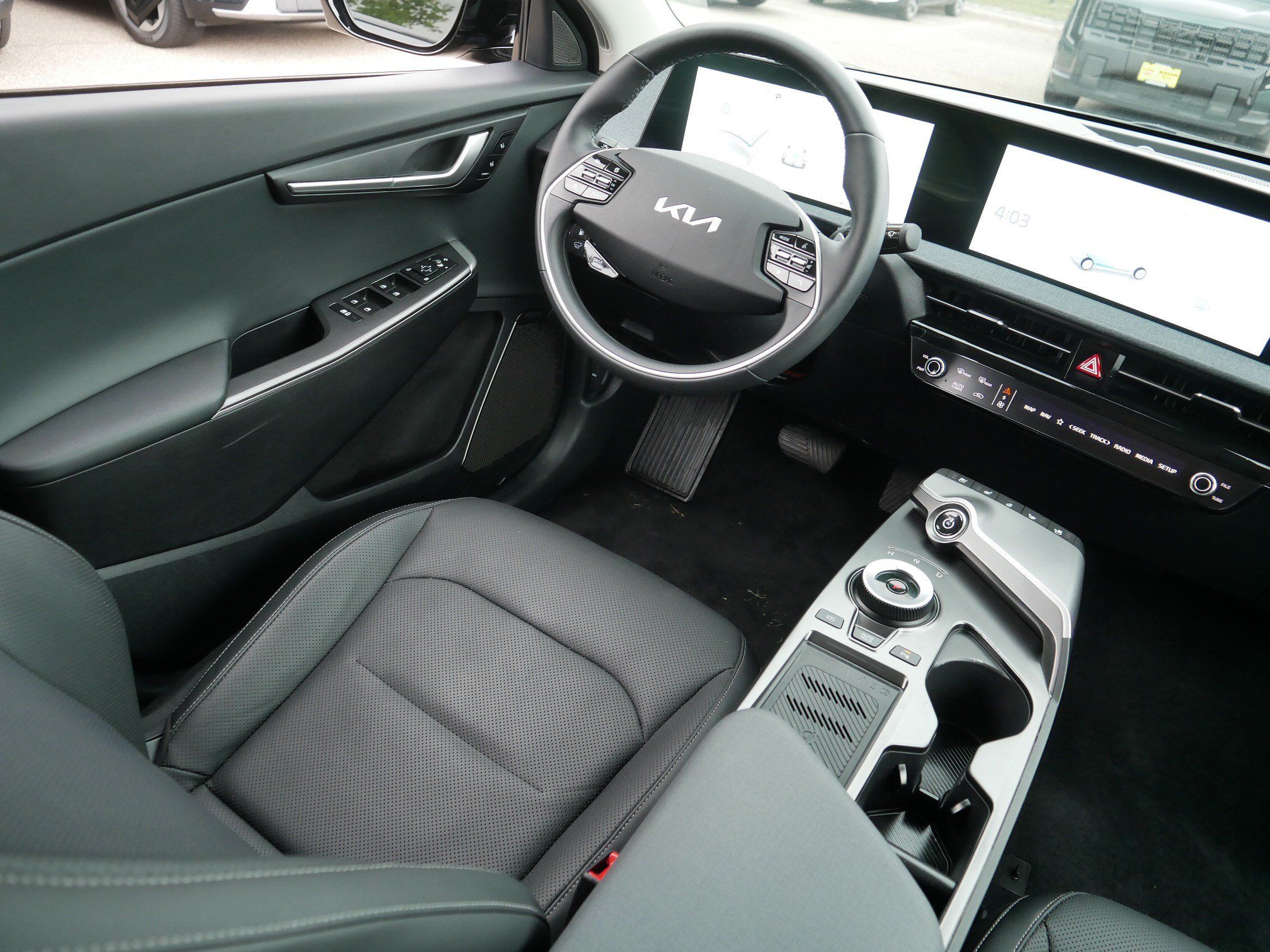 Certified 2024 Kia EV6 Wind w/ Wind Technology Package AWD/4WD image 9