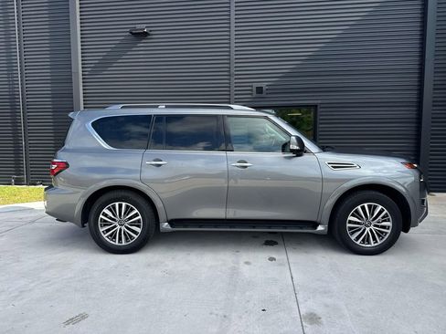 Used 2023 Nissan Armada SL RWD image 9