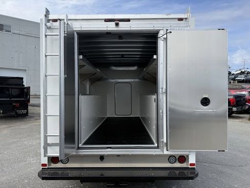 New 2026 Ford E-350 and Econoline 350 Super Duty w/ Power Equipment Group image 5