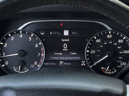 Used 2021 Nissan Titan SV w/ SV Convenience Package AWD/4WD image 16