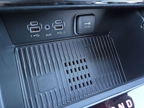 New 2026 Jeep Grand Cherokee Altitude image 19