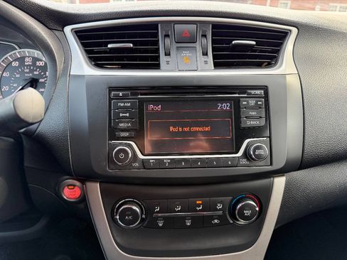 Used 2015 Nissan Sentra SV image 16