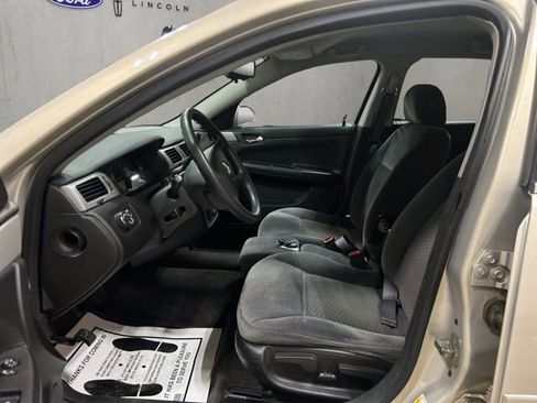 Used 2008 Chevrolet Impala LT FWD image 12