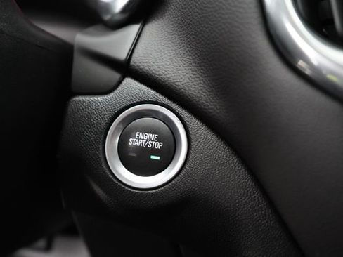 Used 2023 Chevrolet Equinox LT image 22