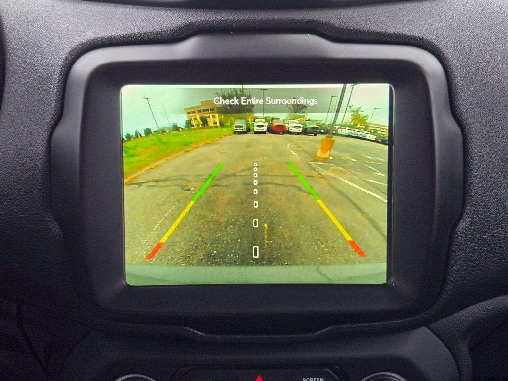 Used 2023 Jeep Renegade Trailhawk w/ Trailhawk Elite Group AWD/4WD image 26