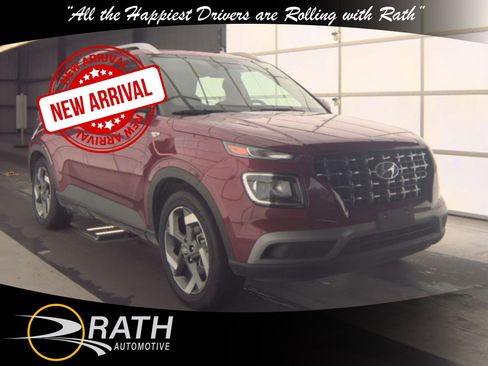 Used 2024 Hyundai Venue SEL image 4