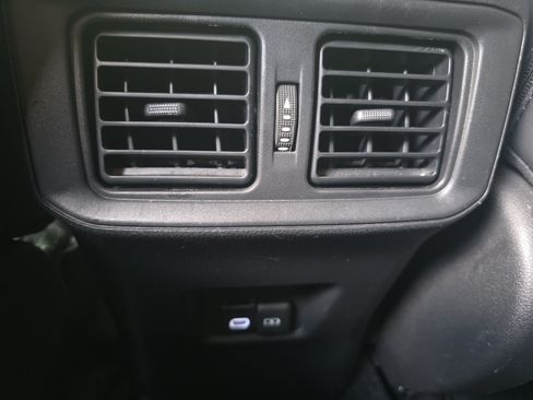 Used 2024 Toyota RAV4 XSE AWD/4WD image 22