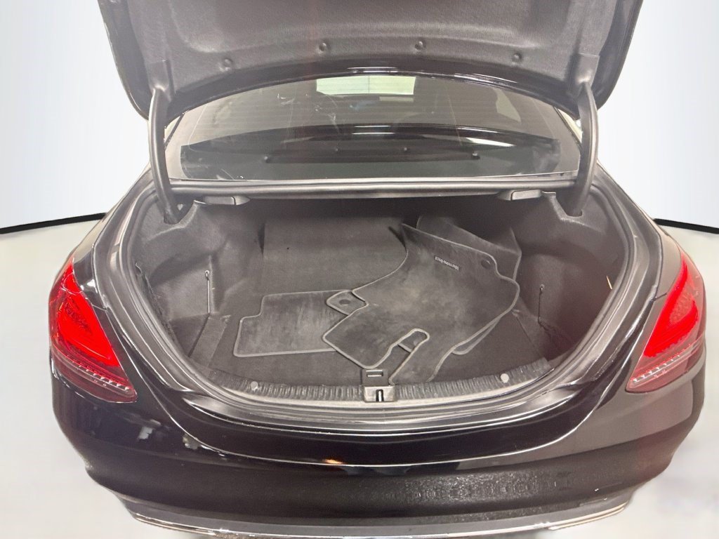 Used 2019 Mercedes-Benz C 300 Sedan image 33