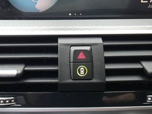 Used 2021 BMW X4 xDrive30i AWD/4WD image 24