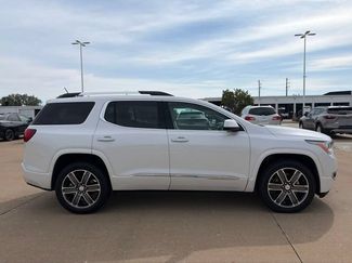 Used 2017 GMC Acadia Denali w/ Technology Package FWD video 2