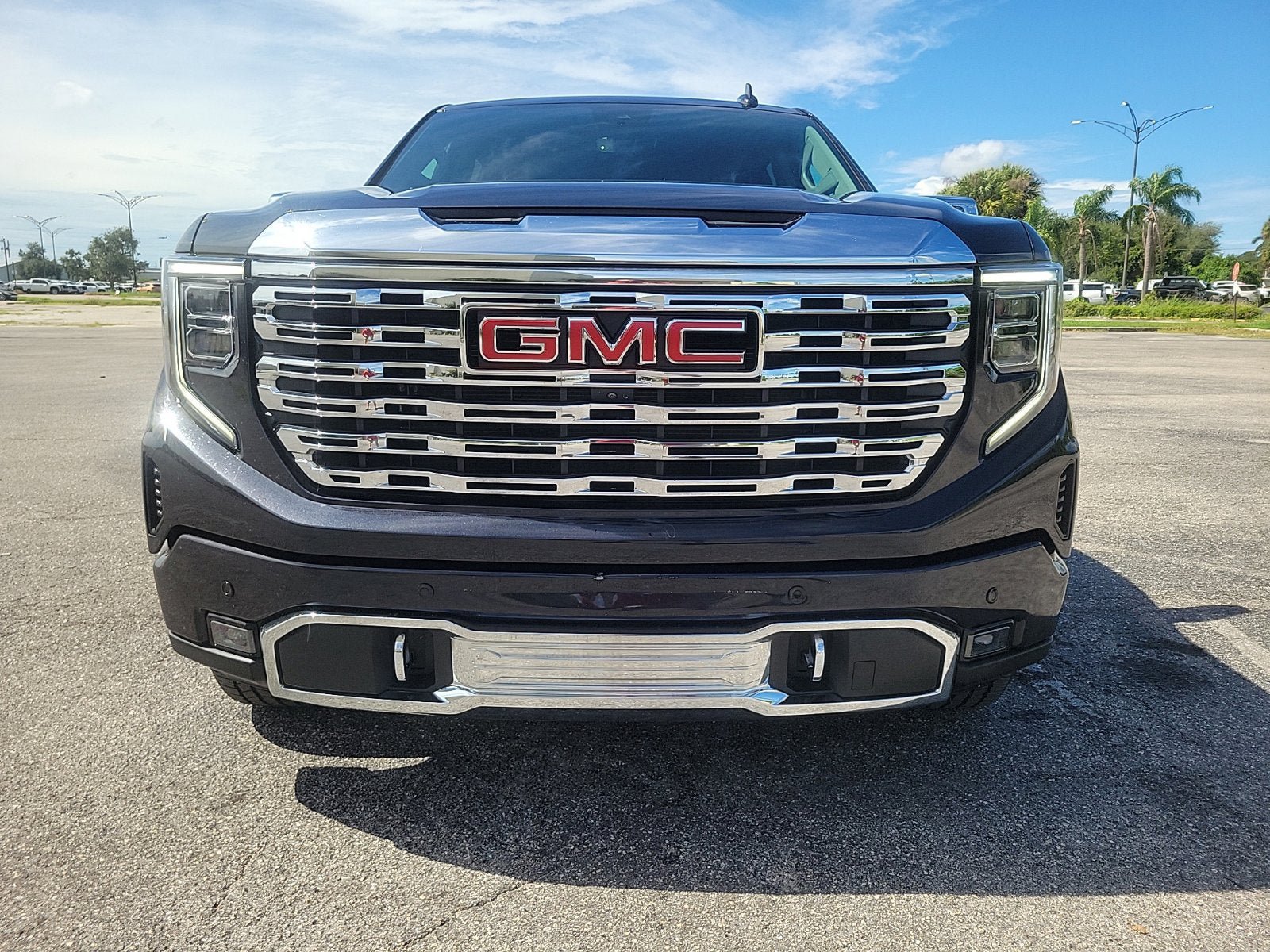 Used 2023 GMC Sierra 1500 Denali w/ Technology Package RWD image 4