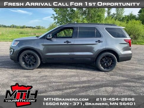 Used 2017 Ford Explorer Sport AWD/4WD image 5