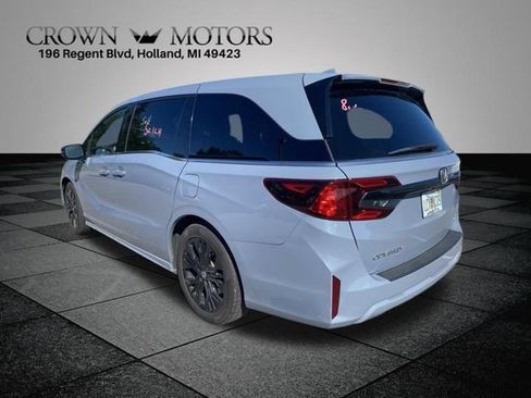 Used 2025 Honda Odyssey Sport-L image 12