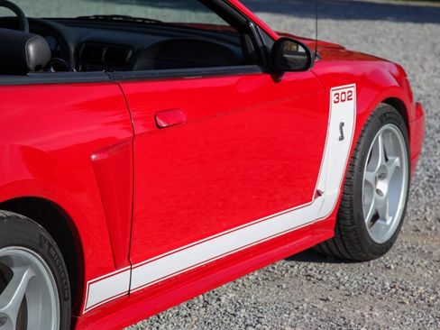Used 1999 Ford Mustang Cobra RWD image 17