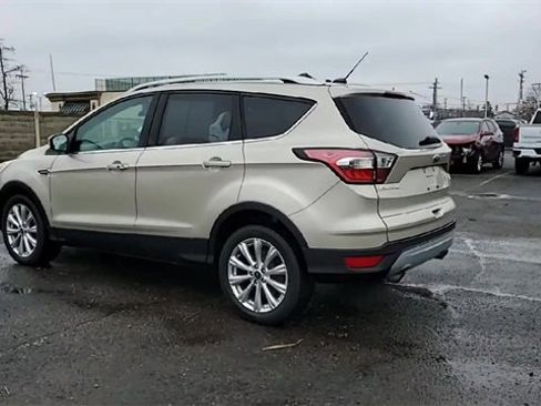 Used 2017 Ford Escape Titanium image 6