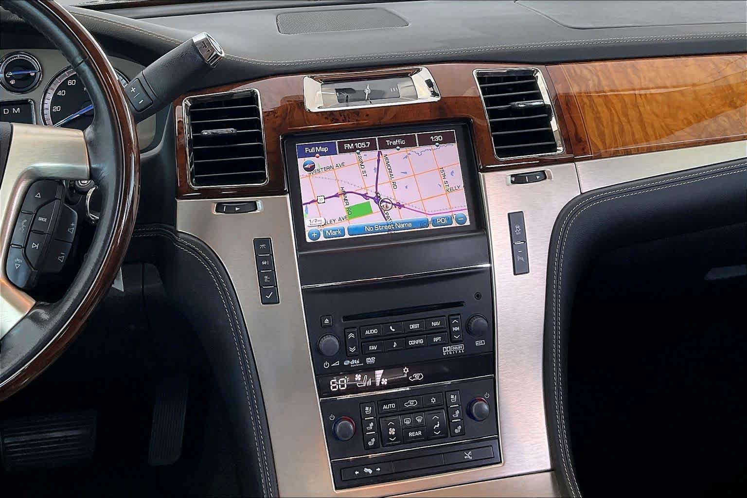 Used 2013 Cadillac Escalade Platinum AWD/4WD image 8