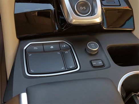 Certified 2024 Acura MDX FWD w/ Technology Package image 30