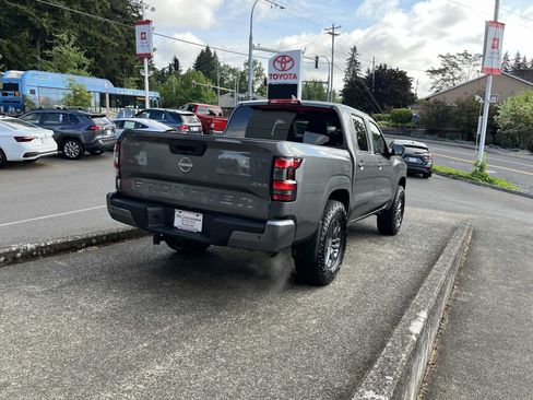 Used 2025 Nissan Frontier SV AWD/4WD image 7