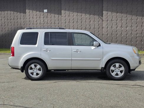 Used 2011 Honda Pilot EX image 4