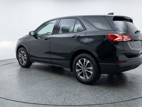 Used 2025 Chevrolet Equinox LT image 6