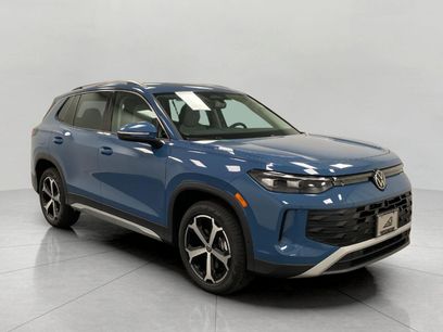 New 2025 Volkswagen Tiguan SE